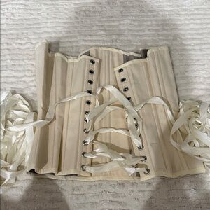 Cream Lace-Up Corset